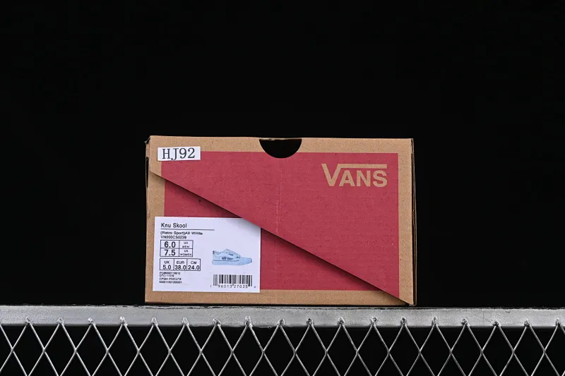 All categories Vans Vans series Vans Low Vans low-top Vans Knu Skool Vans low-top retro casual fat bread shoes VN000CS0239
